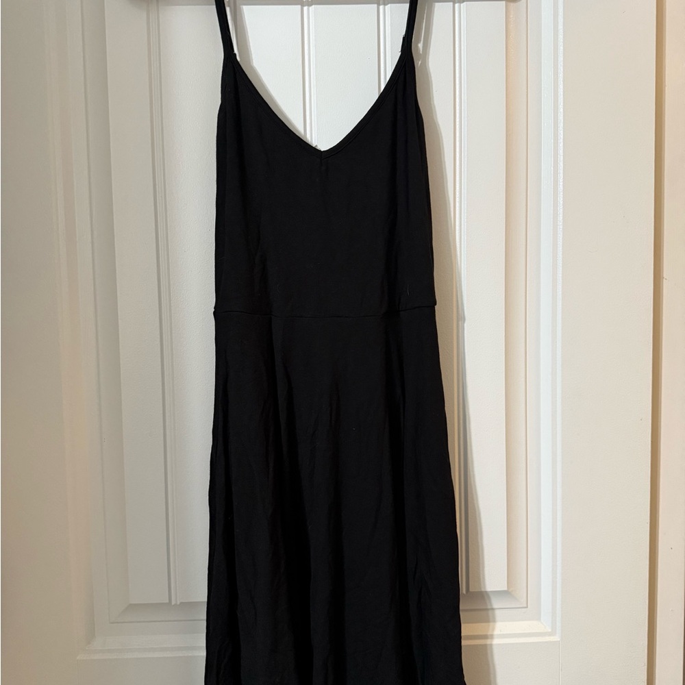 Elegant Black Sleeveless Dress